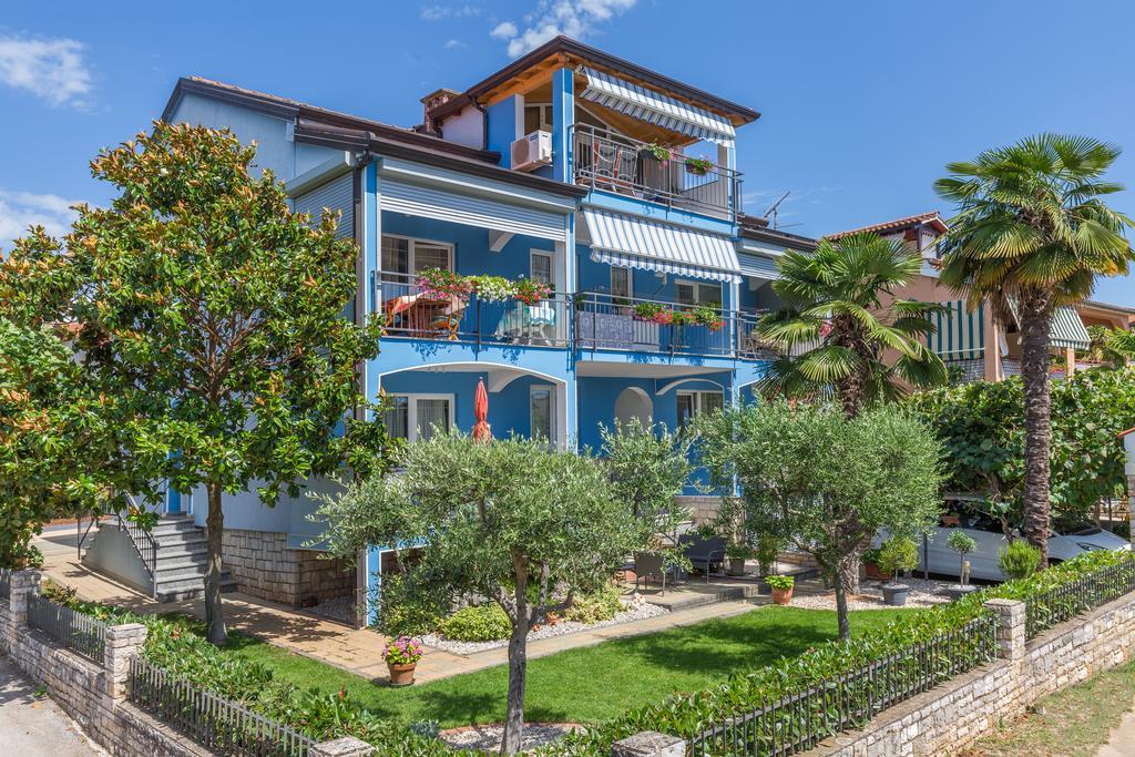 Villa Tina โปเรช ภายนอก รูปภาพ
